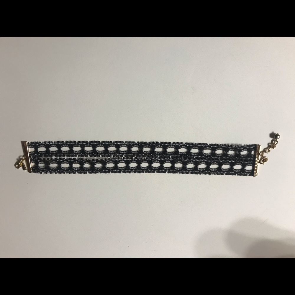 Vanessa Mooney Choker